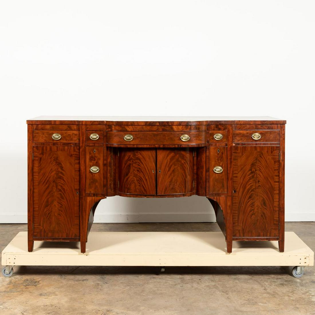 19TH C. AMERICAN FEDERAL MAHOGANY SIDEBOARD (1 of 5)