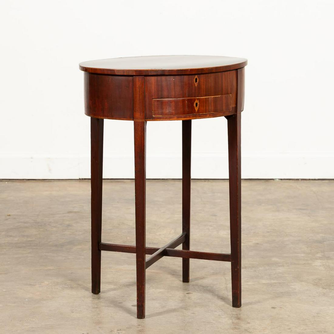 20TH C. HEPPLEWHITE STYLE MAHOGANY WORK TABLE (1 of 5)