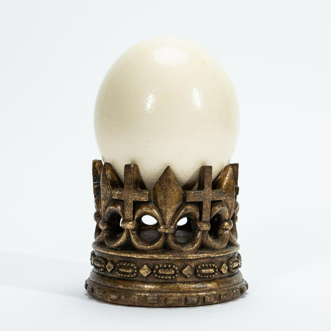 OSTRICH EGG ORNAMENT ON GILT PAINTED STAND (1 of 4)