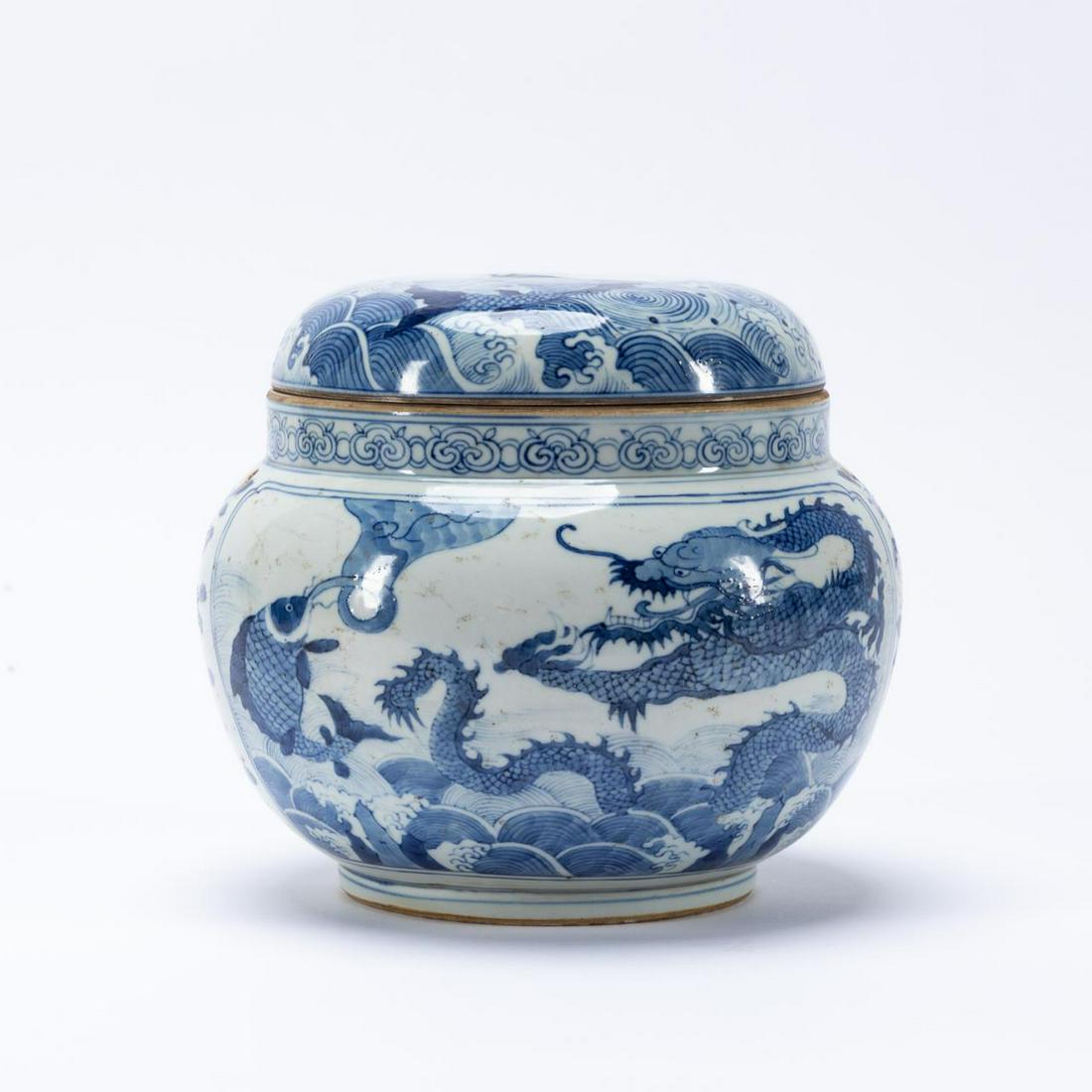 CHINESE BLUE & WHITE DRAGON & FISH STORAGE JAR (1 of 6)