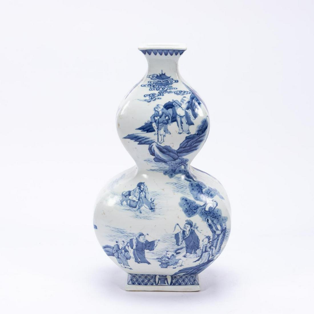 CHINESE BLUE & WHITE IMMORTALS LANDSCAPE VASE (1 of 7)
