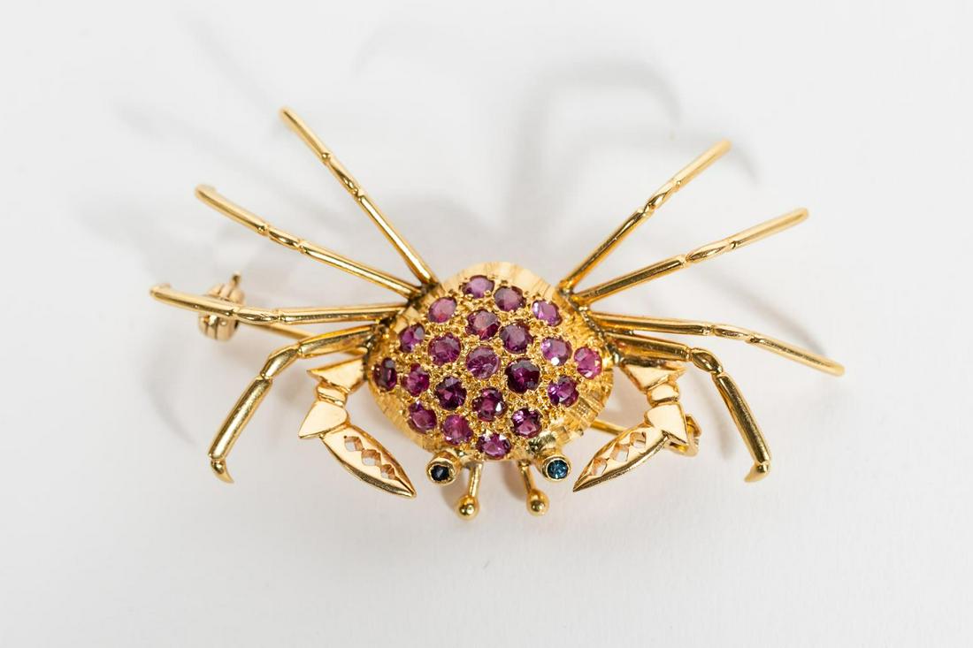 18K YELLOW GOLD & RUBY CRAB PIN, SAPPHIRE EYES (1 of 4)