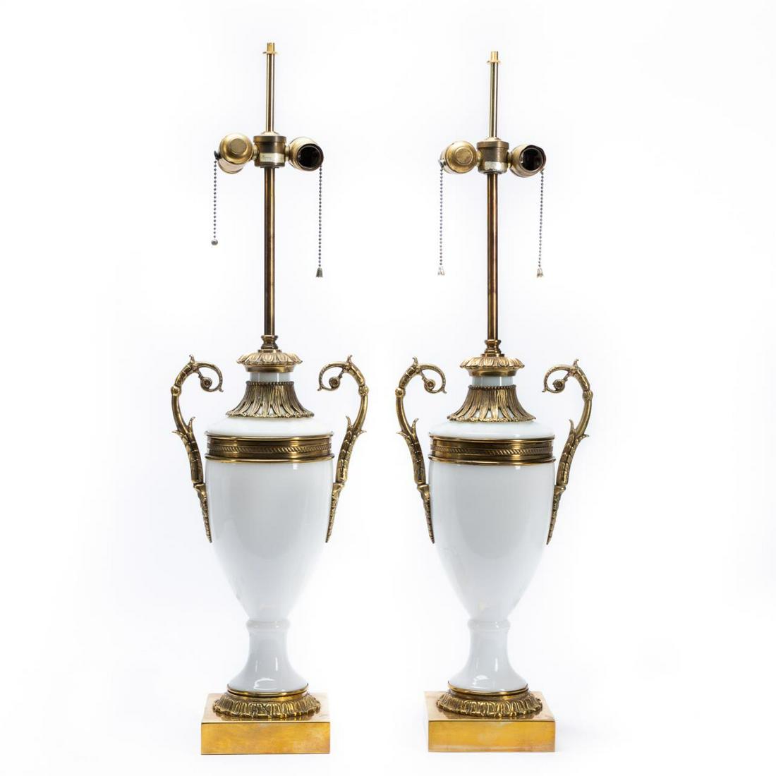 PAIR, WARREN KESSLER WHITE OPALINE TABLE LAMPS (1 of 6)