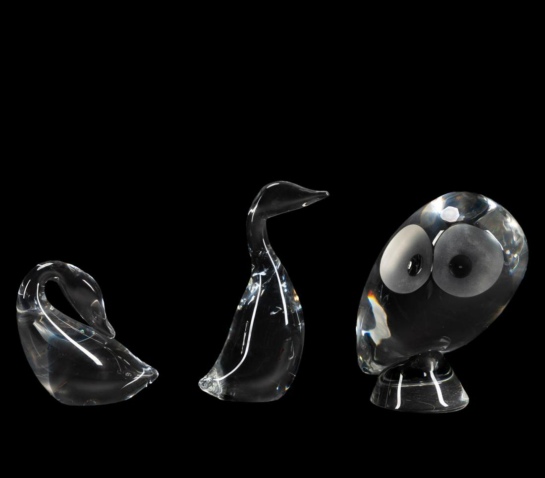 STEUBEN CRYSTAL BIRD FIGURINES, 3PC (1 of 5)