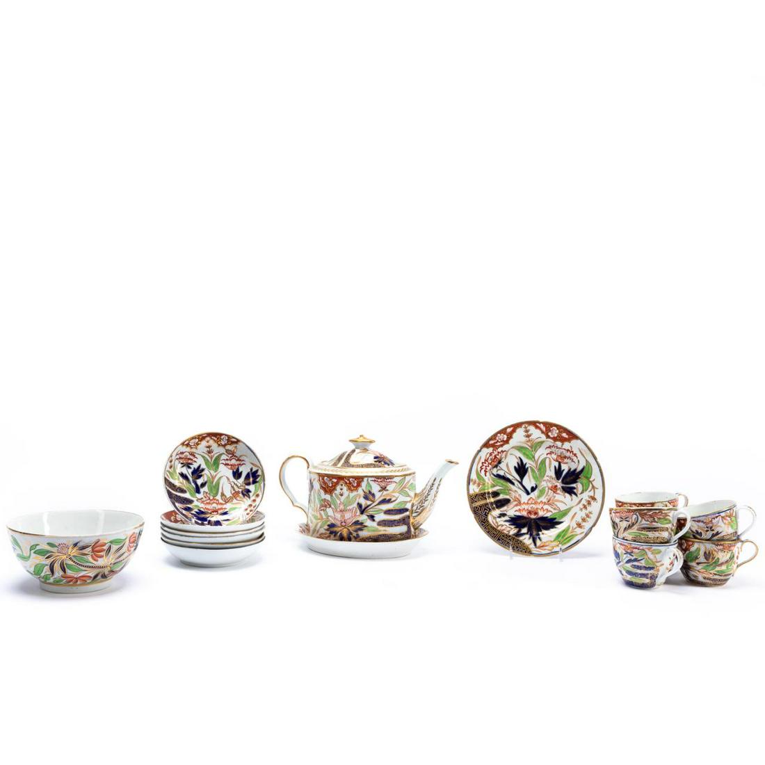 16PC ENGLISH IMARI PORCELAIN TEA & DESSERT SERVICE (1 of 7)