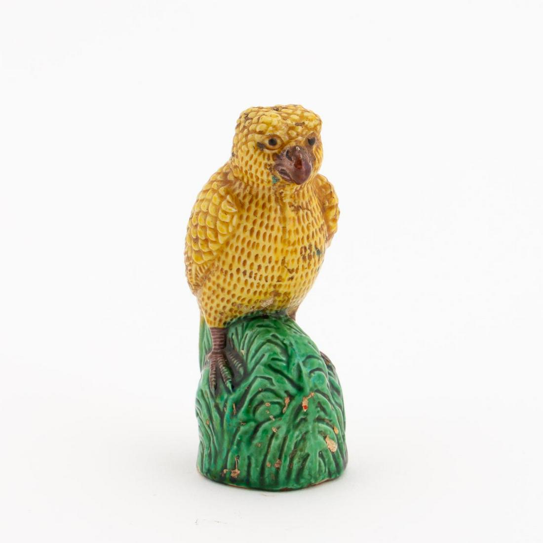CHINESE EXPORT FAMILLE JAUNE CERAMIC OWL FIGURINE (1 of 6)