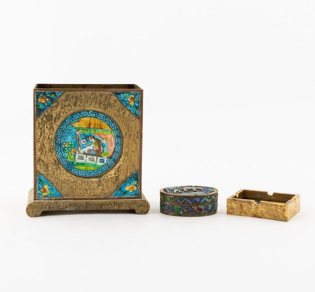 3 PCS CHINESE ENAMELED AND METAL TABLE ARTICLES (1 of 8)