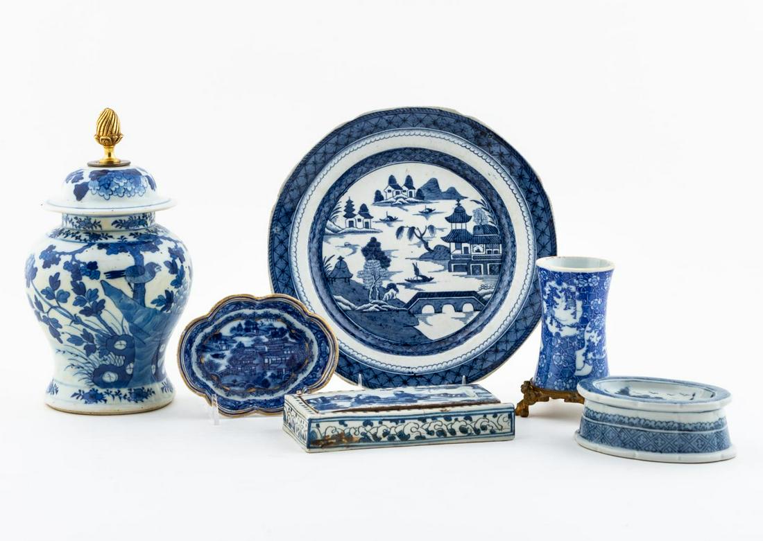 SIX PIECES BLUE AND WHITE CHINESE PORCELAIN (1 of 12)