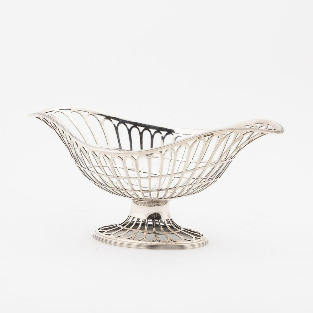 GEORGE V ENGLISH STERLING SILVER BASKET, 1911 (1 of 7)