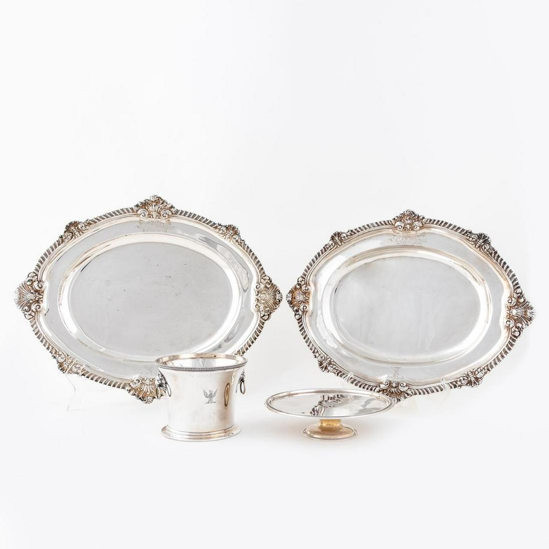 4 PCS ENGLISH SILVERPLATE TRAYS & TABLEWARES (1 of 8)