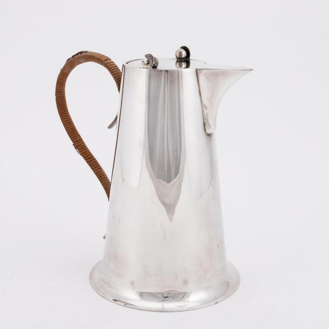 20TH CENTURY ART DECO SILVERPLATE COFFEE POT (1 of 7)