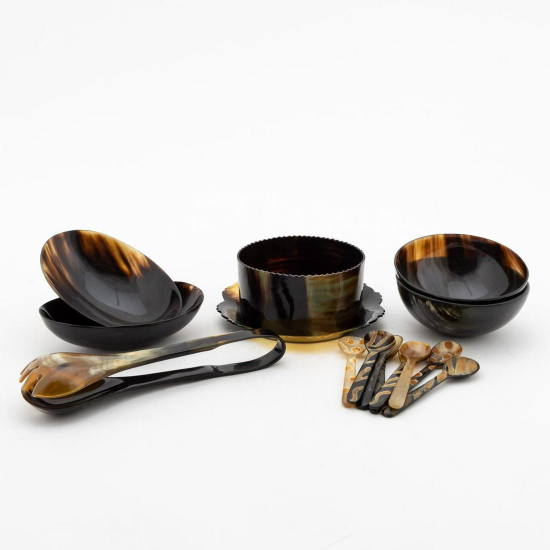 15 PC GROUP OF HORN TABLETOP ITEMS (1 of 6)