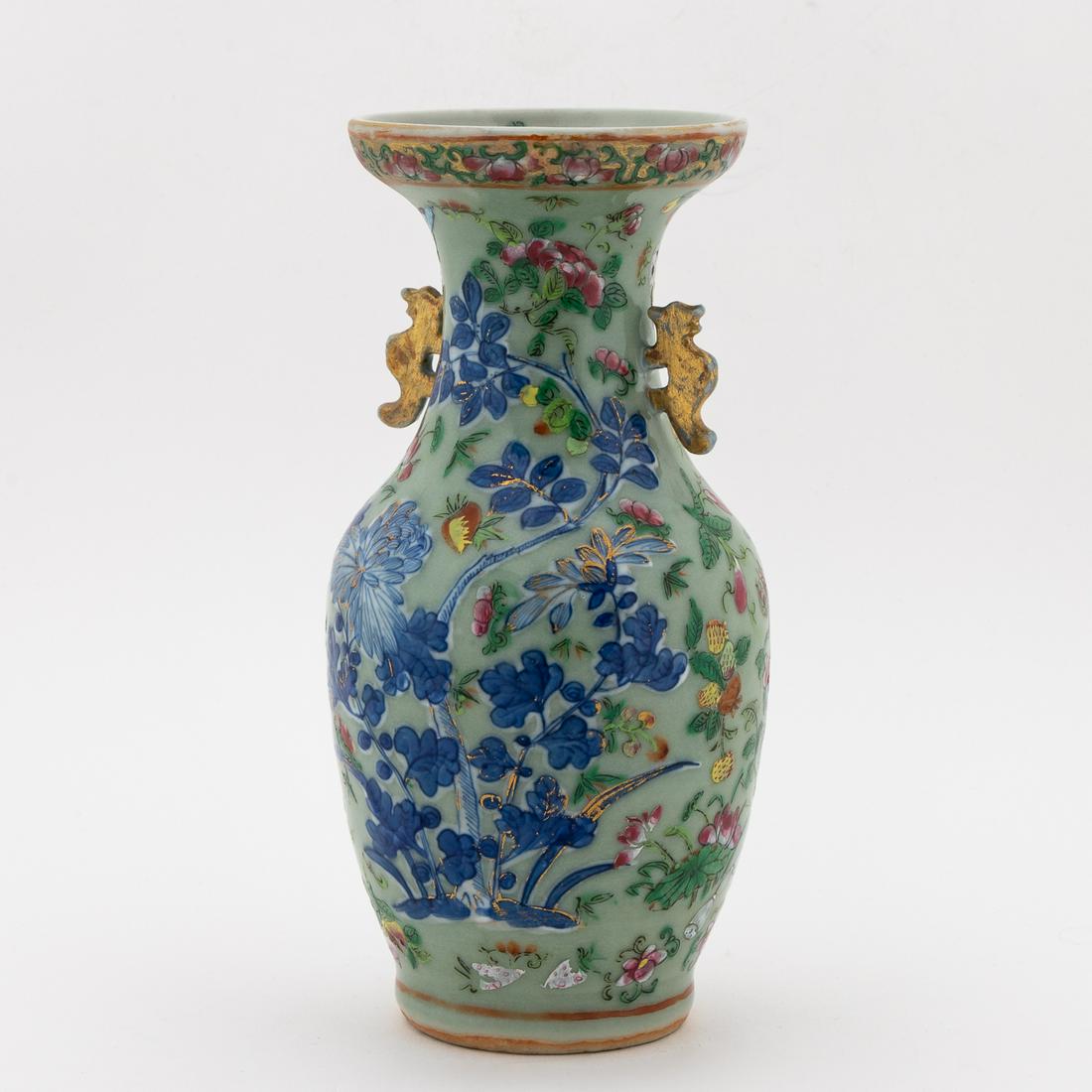 CHINESE CELADON ROSE FAMILLE PORCELAIN VASE (1 of 7)