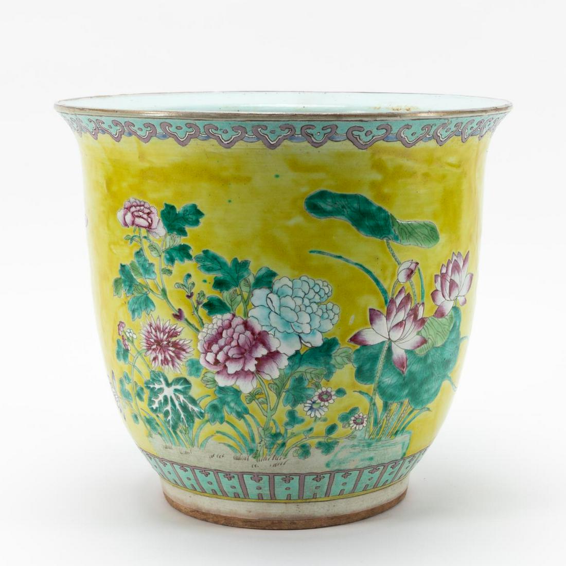 CHINESE FAMILLE JAUNE FLORAL PORCELAIN PLANTER (1 of 5)