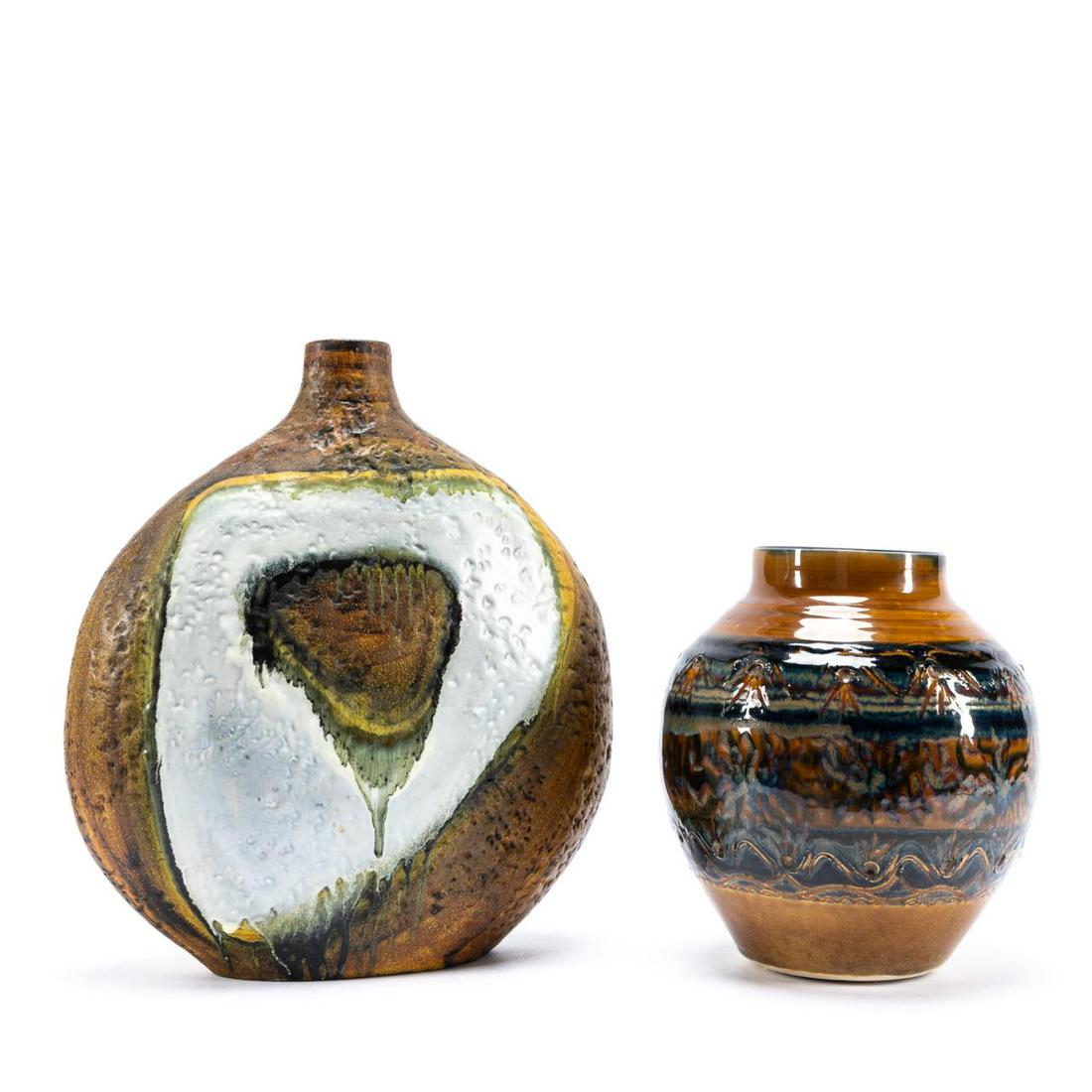 2 PCS, AMERICAN & ITALIAN STUDIO POTTERY VESSELS (1 of 6)