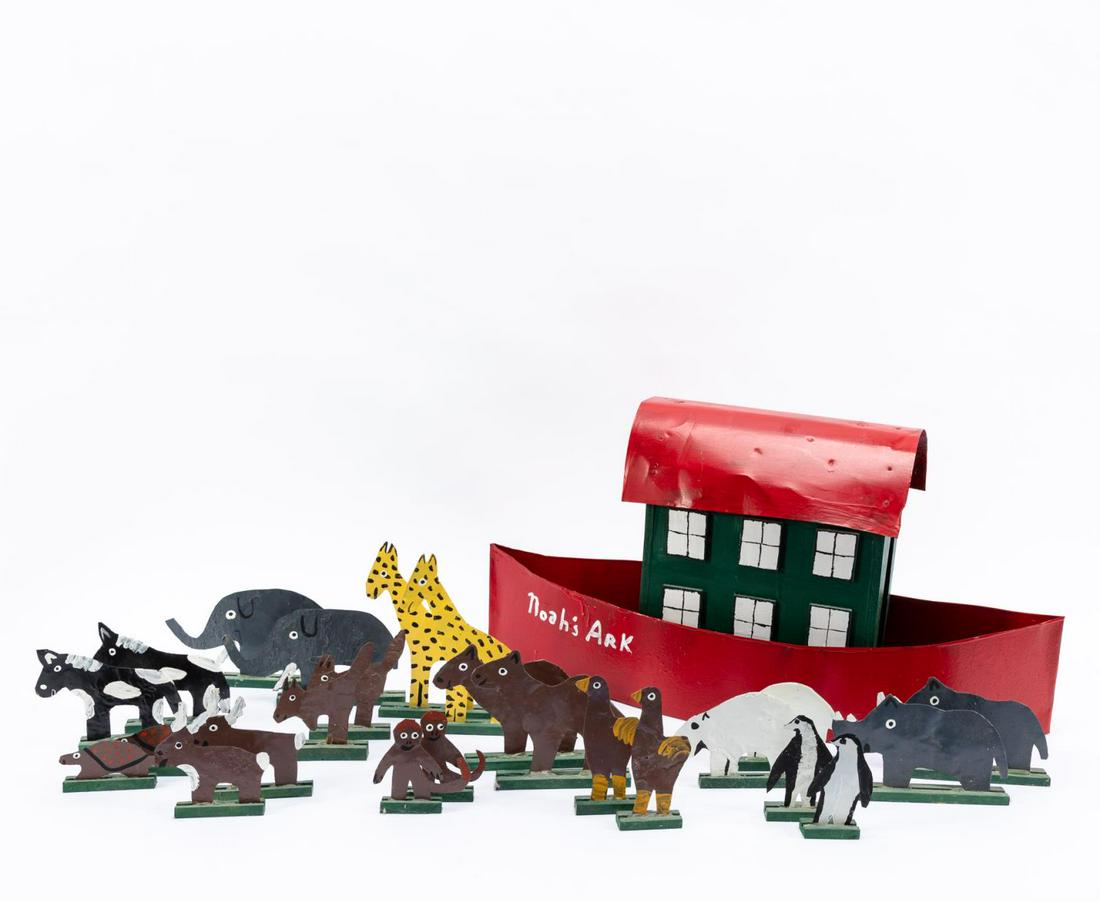 TUBBY BROWN, FOLK ART NOAH'S ARK WITH 24 ANIMALS (1 of 7)
