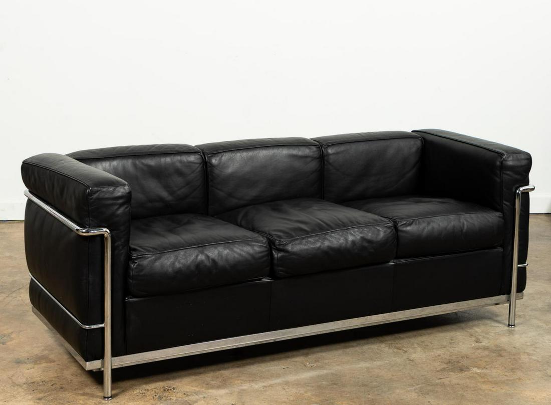LE CORBUSIER CASSINA LC2 ITALIAN LEATHER SOFA (1 of 6)