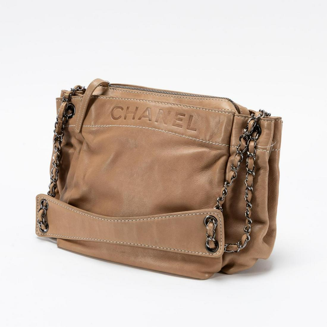 CHANEL 2004 TAN/BEIGE LEATHER HANDBAG (1 of 7)