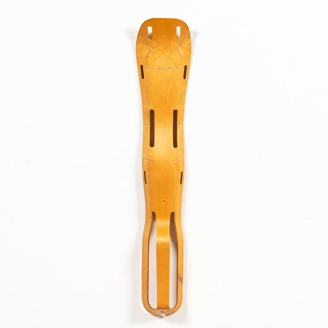 CHARLES AND RAY EAMES MOLDED PLYWOOD LEG SPLINT (1 of 8)