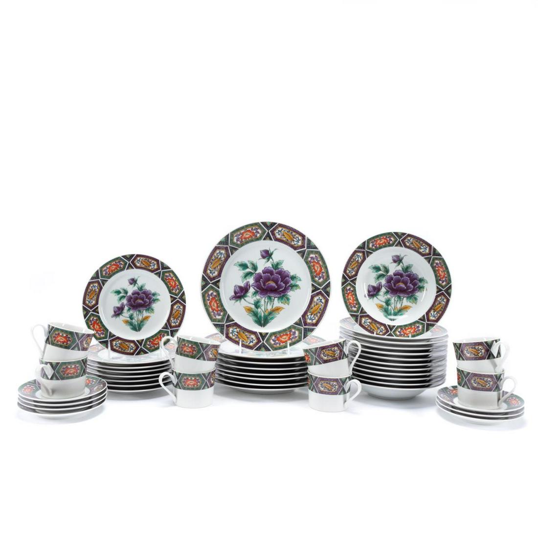 43 PCS GEORGES BRIARD AMETHYST KUTANI DINNERWARE (1 of 8)