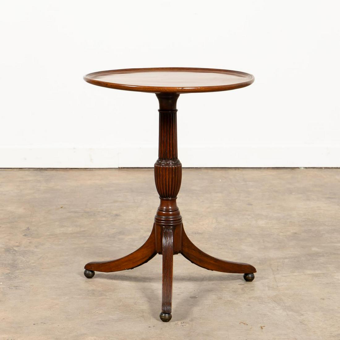 REGENCY STYLE MAHOGANY CIRCULAR SIDE TABLE (1 of 5)