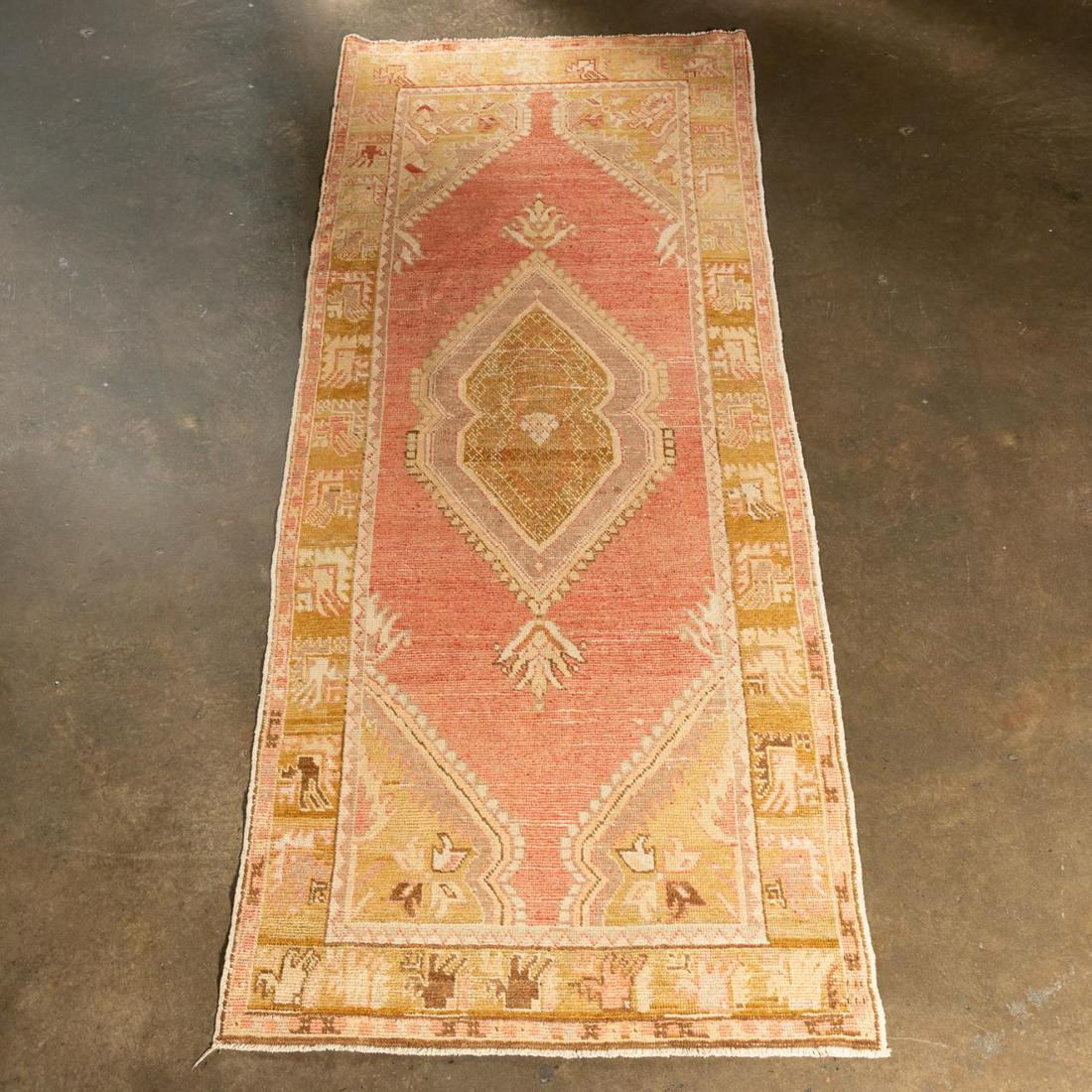 HAND WOVEN ANATOLIAN RUNNER, 3'11" X 9'7". (1 of 4)