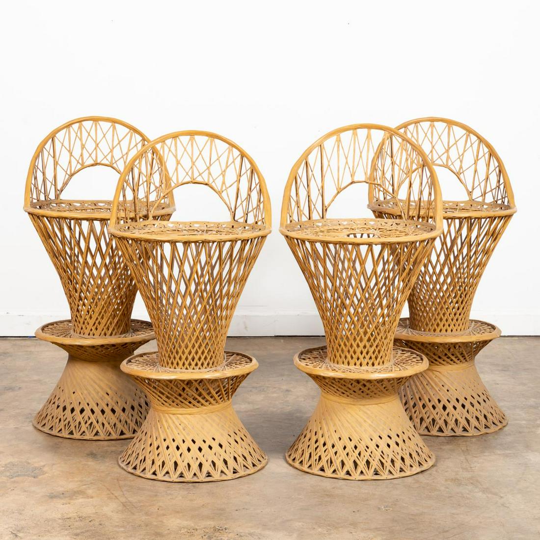 4 RUSSELL WOODARD SPUN FIBERGLASS BARSTOOLS, 1960S (1 of 5)