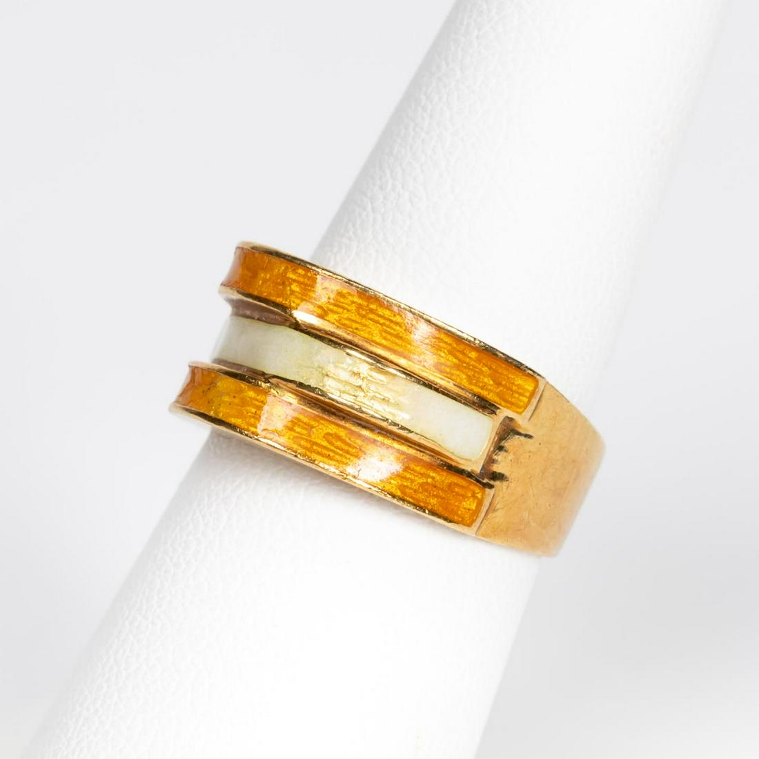 18K YELLOW GOLD & TWO TONE ENAMEL RING (1 of 7)