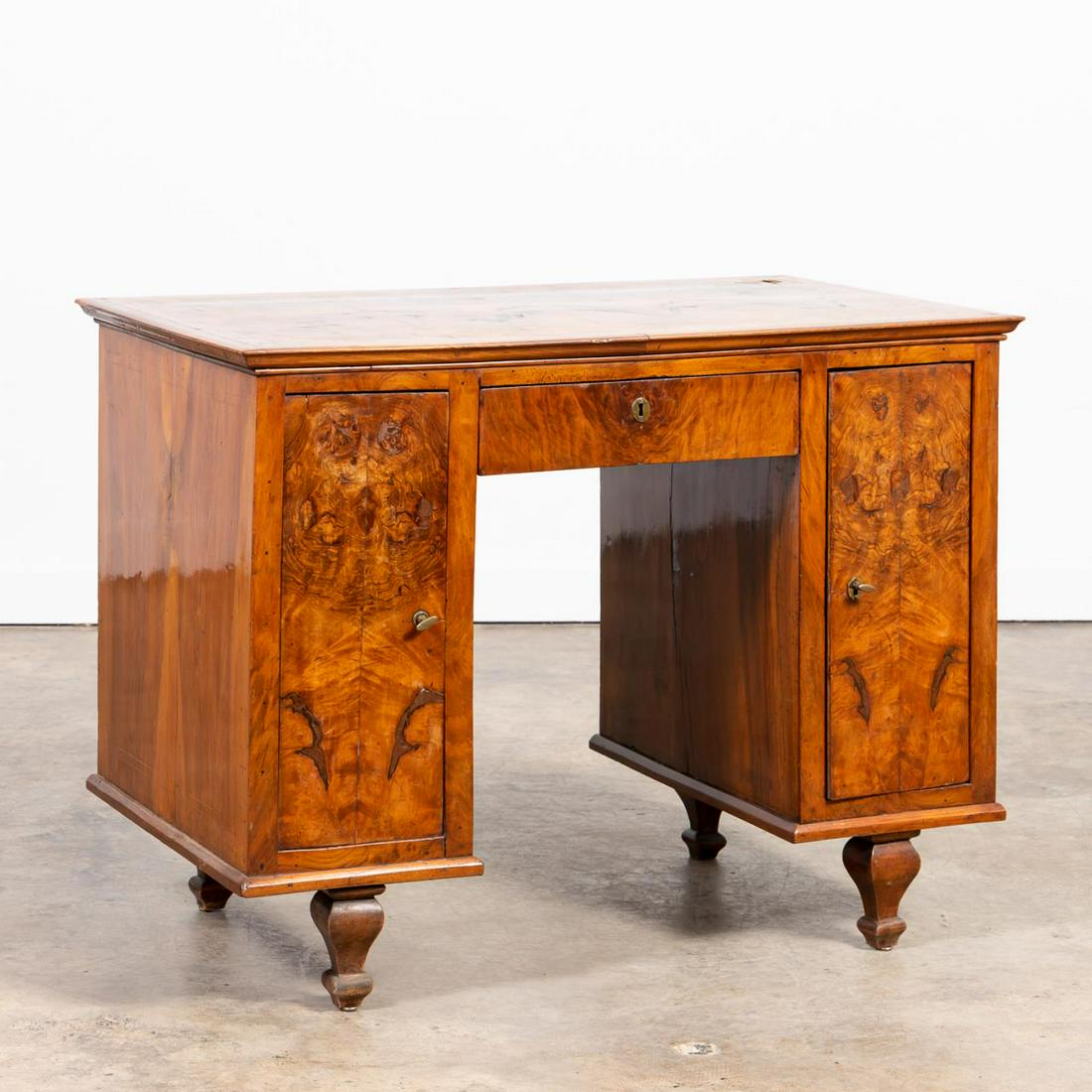 ITALIAN BURL WALNUT AND PARQUETRY KNEEHOLE DESK (1 of 7)