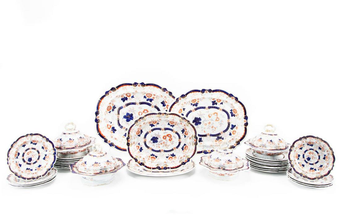 31 PCS, ENGLISH IMARI IRONSTONE DINNER SERVICE (1 of 8)