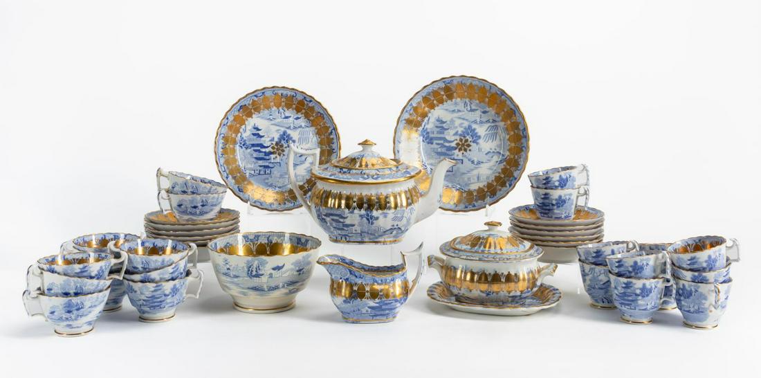 42PC BLUE WILLOW TRANSFERWARE TEA SERVICE (1 of 10)