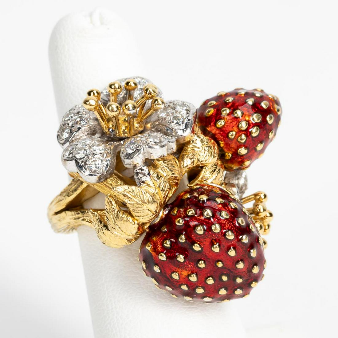 18K YELLOW GOLD & DIAMOND STRAWBERRY MOTIF RING (1 of 8)
