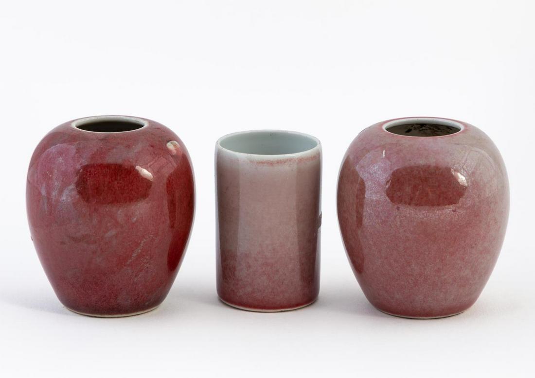 THREE CHINESE MINIATURE PEACHBLOOM VASES (1 of 8)