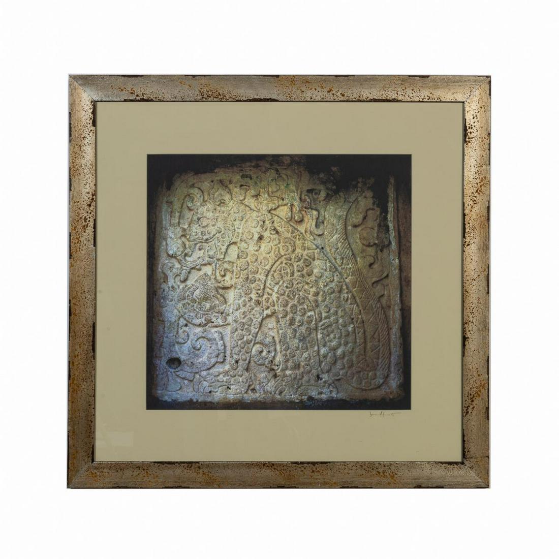 LARGE FORMAT COLOR PHOTO OF MAYAN JAGUAR CARVING (1 of 3)