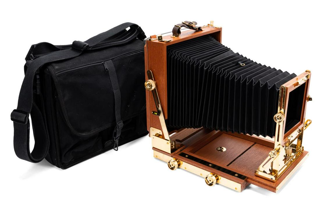 ZONE VI 8X10 FIELD CAMERA WITH BAG (1 of 7)