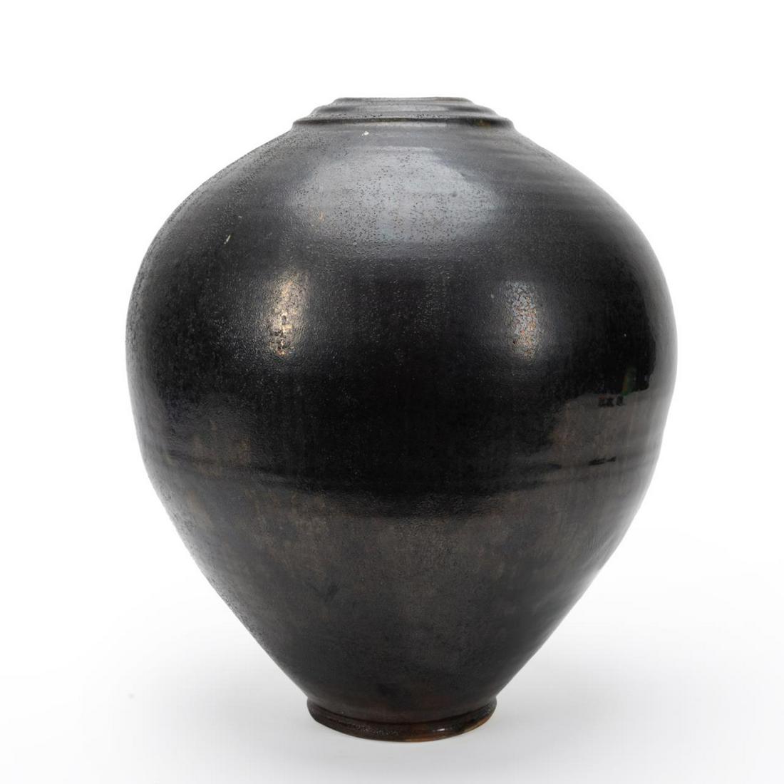 BEN OWEN III, LARGE BLACK GLAZED ART POTTERY JAR (1 of 11)