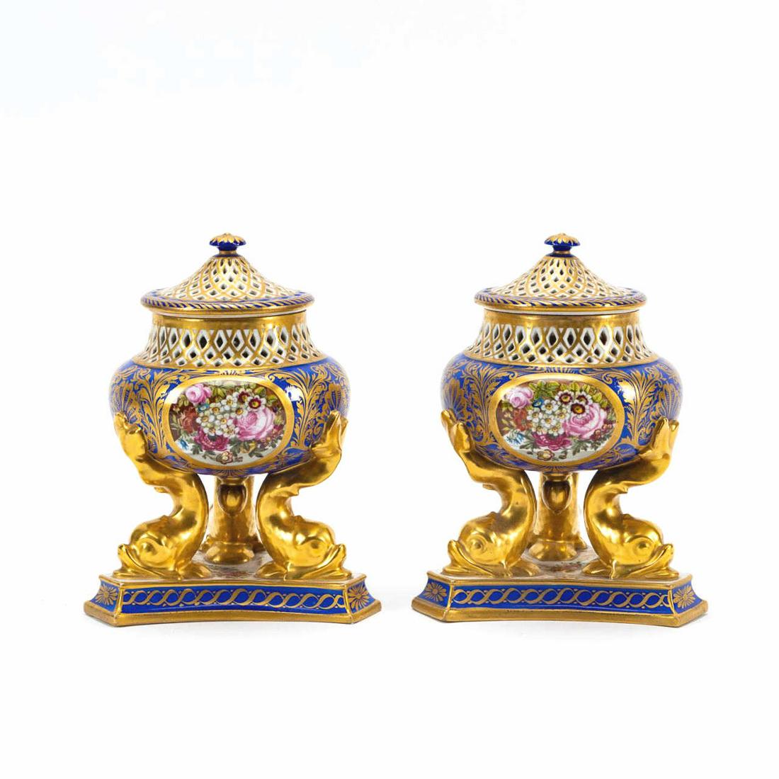 PR., ROYAL CROWN DERBY STYLE FLORAL PASTILLES (1 of 8)