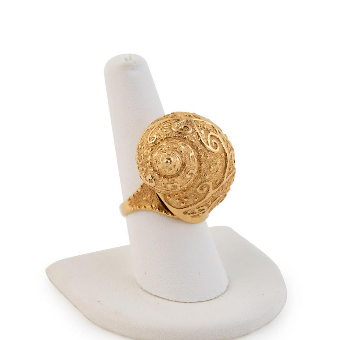 LAMM 22K YELLOW GOLD SHELL MOTIF COCKTAIL RING (1 of 7)