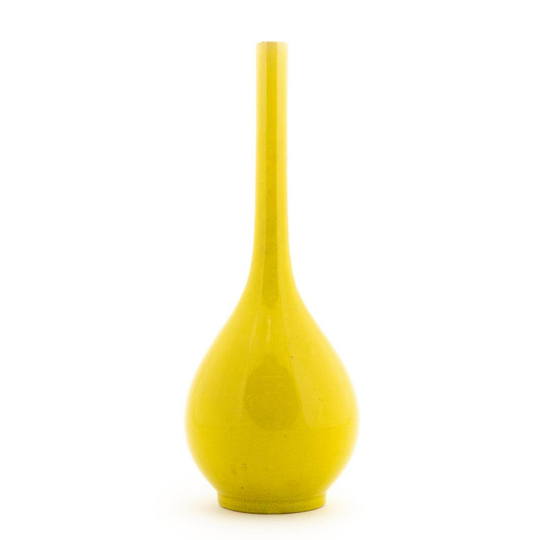 CHINESE MONOCHROME YELLOW STICK VASE (1 of 5)