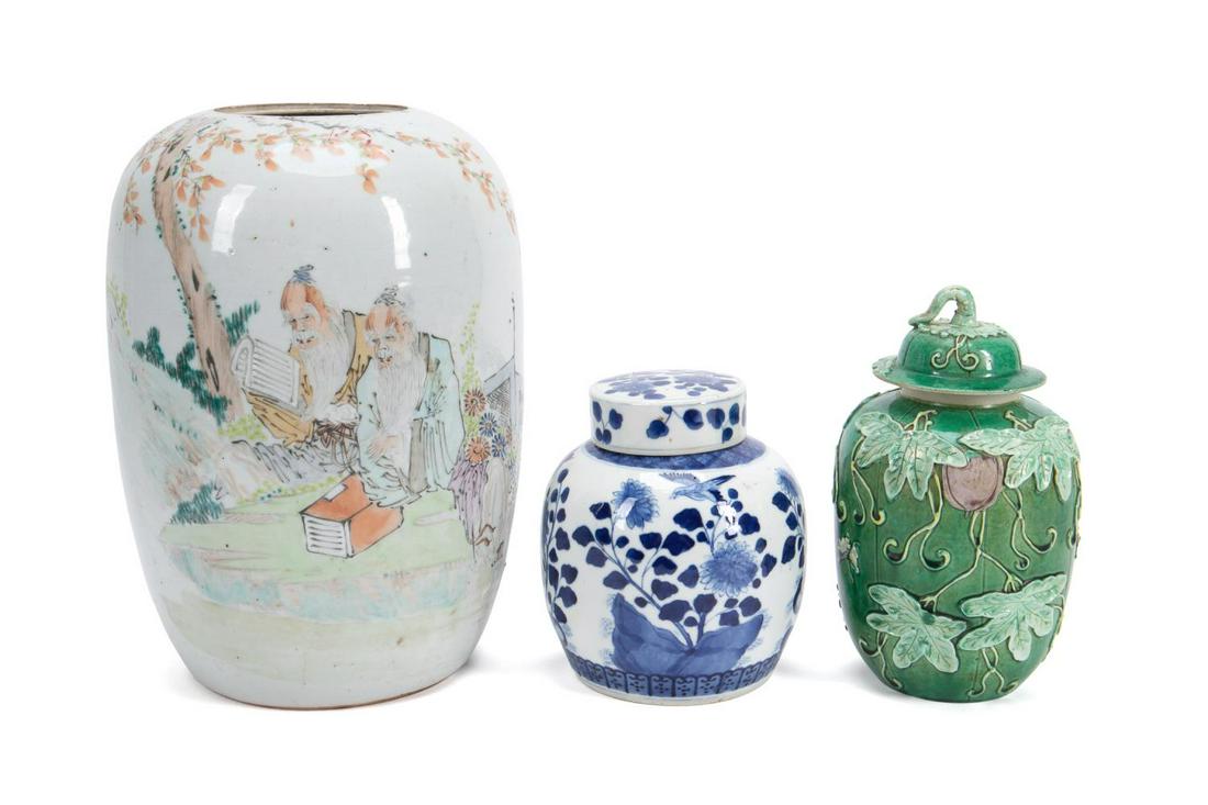 THREE CHINESE PORCELAIN JARS (1 of 7)