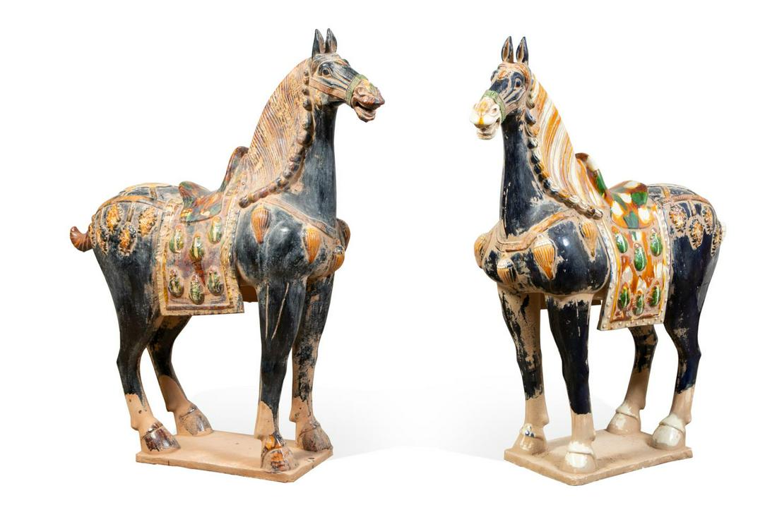 PAIR OF LARGE TANG STYLE CERAMIC HORSES (1 of 11)