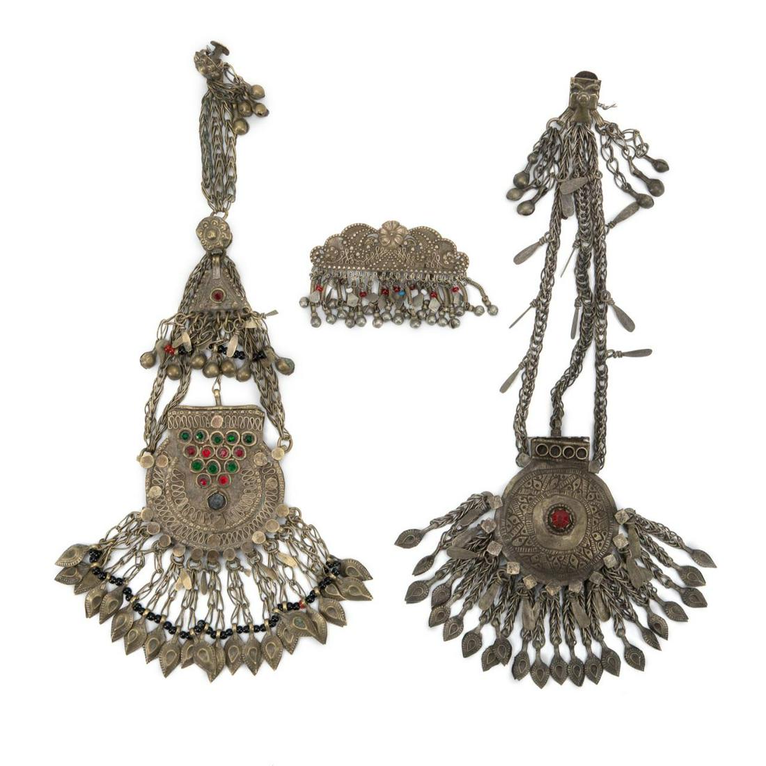 3PCS TURKMEN SILVERED METAL AND GLASS JEWELRY (1 of 7)