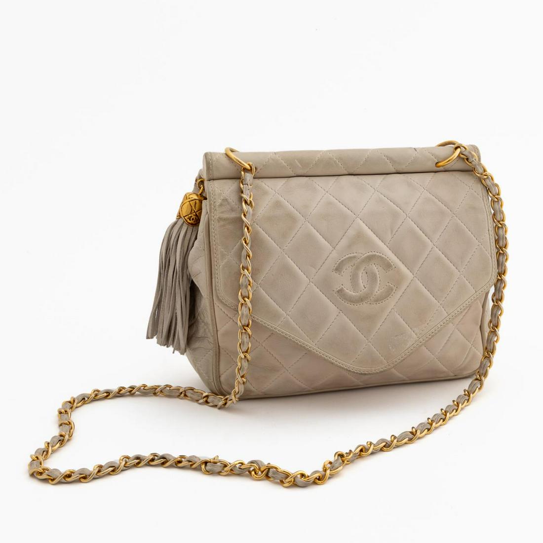 CHANEL, CREAM LEATHER QUILTED FLAP SHOULDER BAG (1 of 9)