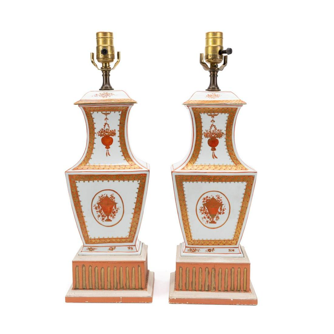 PAIR OF MOTTAHEDEH CHINESE EXPORT STYLE LAMPS (1 of 5)