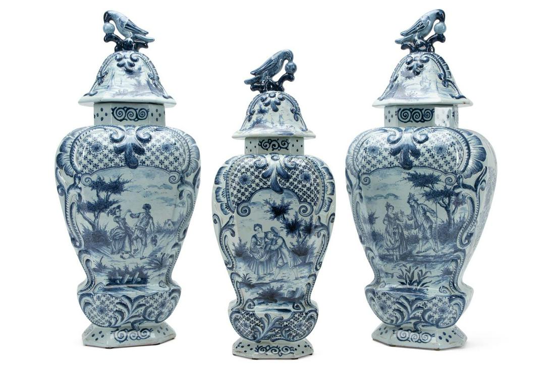 LARGE DELFT BLUE & WHITE GARNITURE URN SET, 3PC (1 of 10)