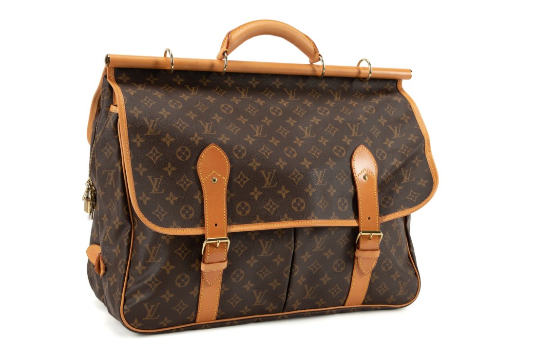 VINTAGE LOUIS VUITTON MONOGRAM HUNTING BAG (1 of 11)