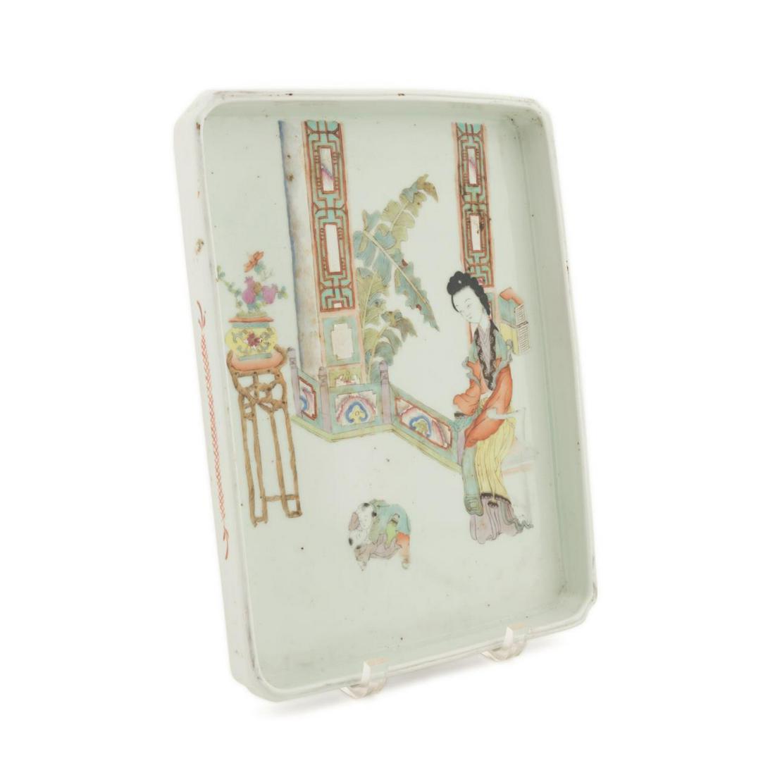 CHINESE FAMILLE ROSE FIGURAL PORCELAIN TEA TRAY (1 of 7)