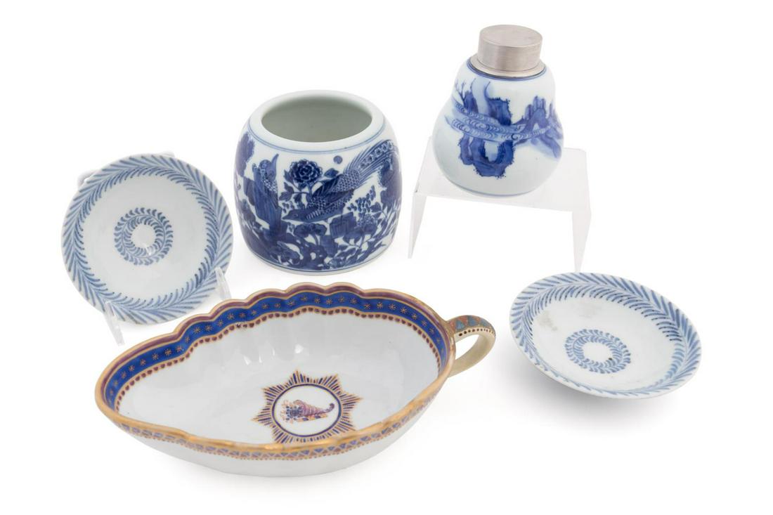 FIVE PIECES CHINESE BLUE & WHITE PORCELAIN (1 of 9)