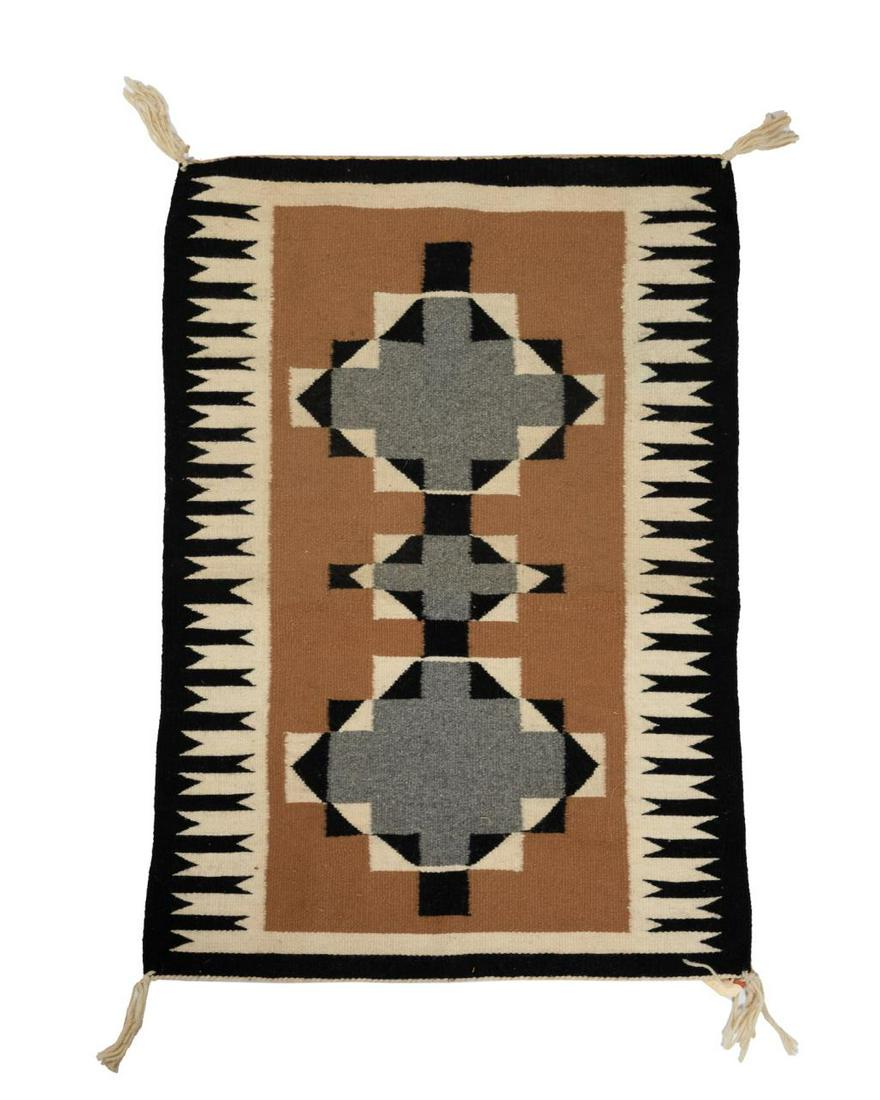 NAVAJO HANDWOVEN WOOL TWO GREY HILLS RUG (1 of 6)