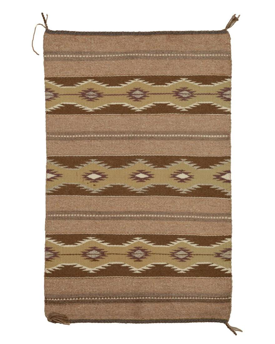 VERNA SMITH NAVAJO HANDWOVEN WOOL WIDE RUINS RUG (1 of 4)